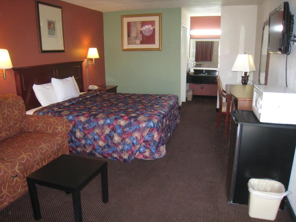 Motel 8 Maricopa Екстер'єр фото