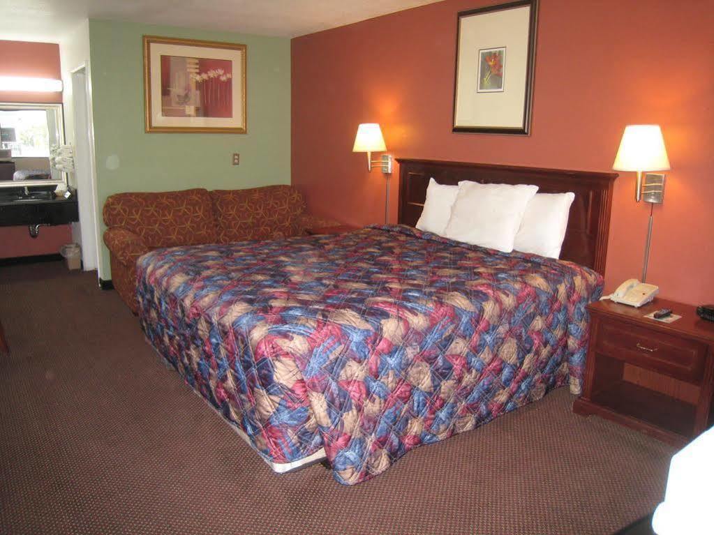 Motel 8 Maricopa Екстер'єр фото