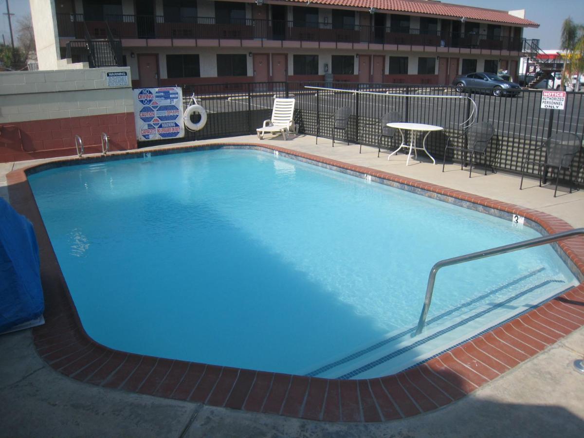 Motel 8 Maricopa Екстер'єр фото